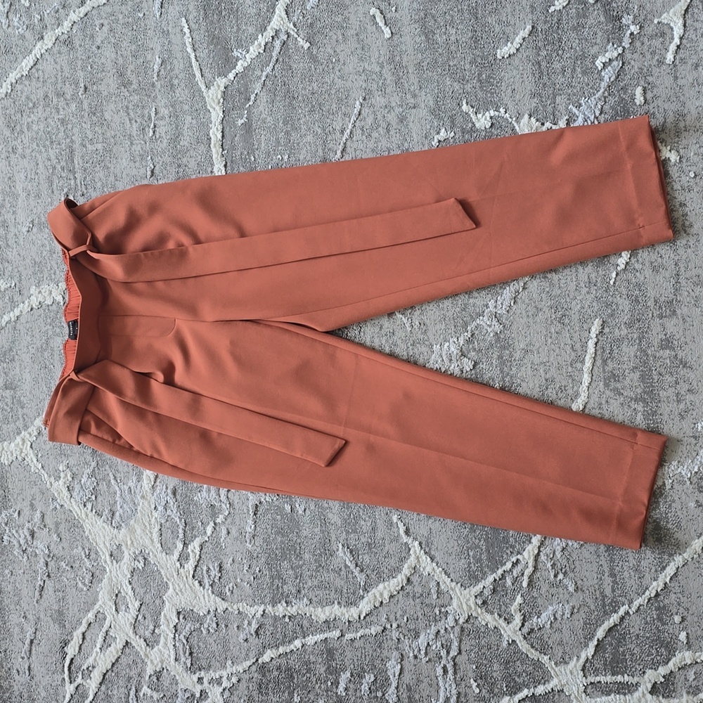 Halogen pants in size S, in honey color, with elastic waist band